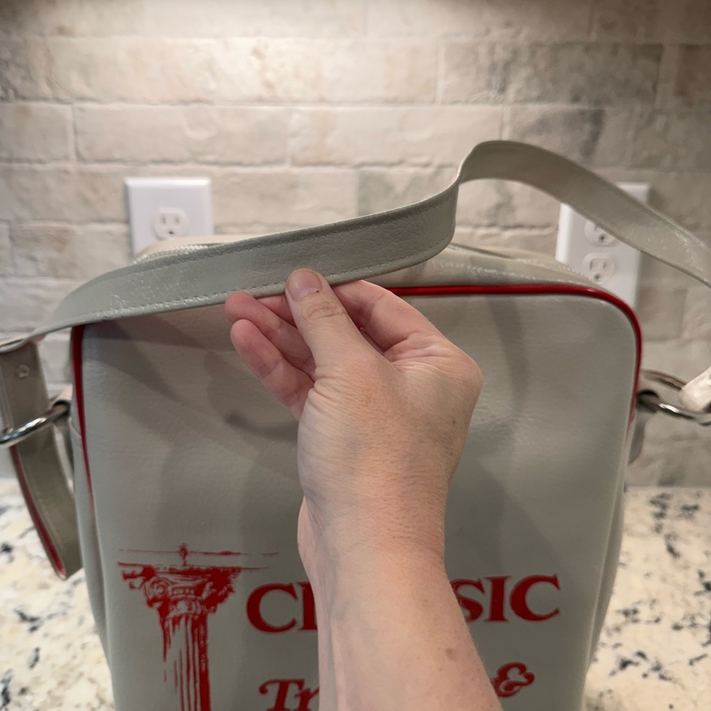 White and Red Travel Bag - Picture 6 of 6